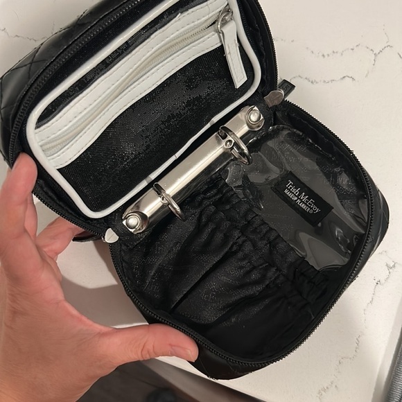 Trish McEvoy small planner - Picture 4 of 7